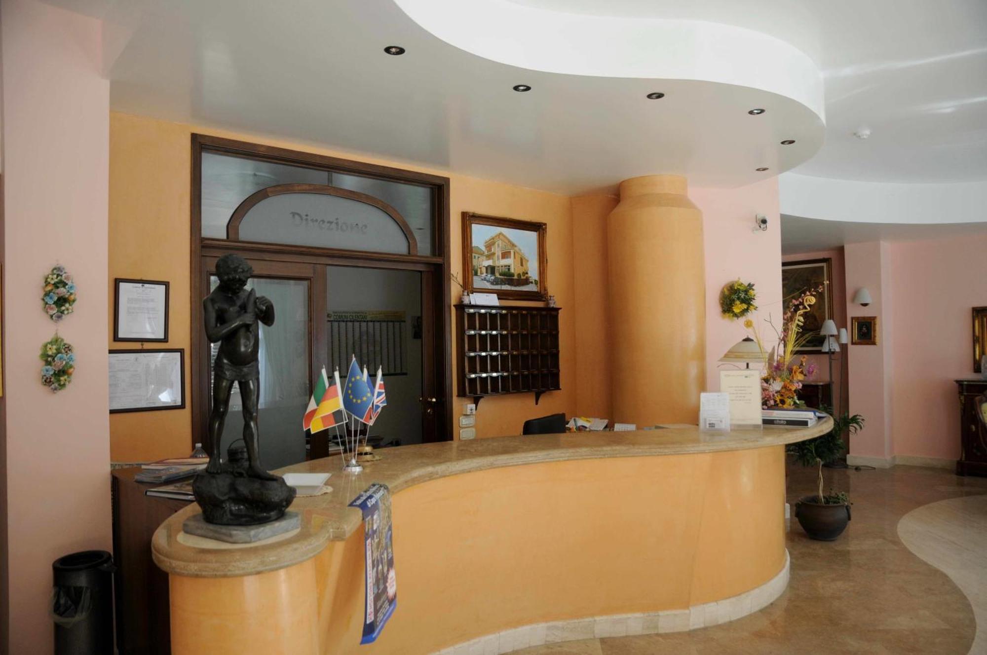 New Hotel Sonia Santa Maria di Castellabate Bagian luar foto